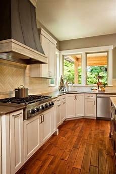 Kitchen Hood With Capture Air